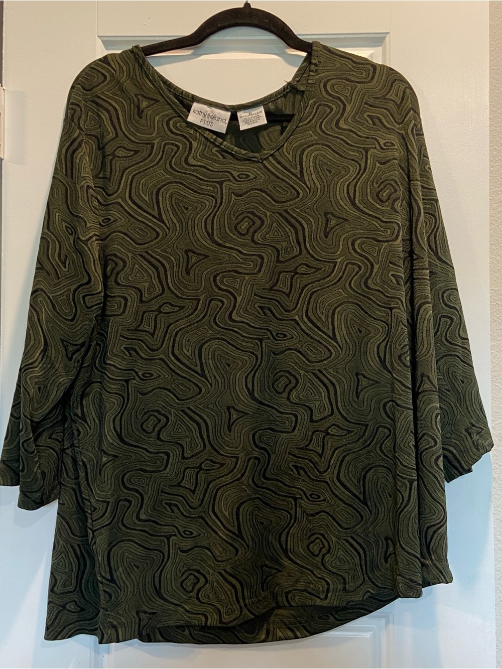 Kathy Ireland Plus Two Piece Set